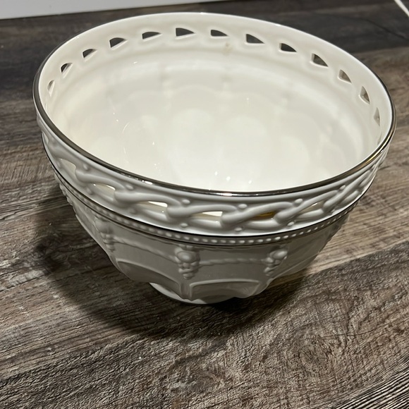 Lenox Other - Lenox Artiste Centerpiece Bowl - Ivory Fine China with Gold Trim - SKU 6249437